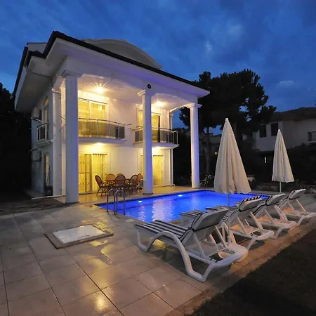 Artemis Villa